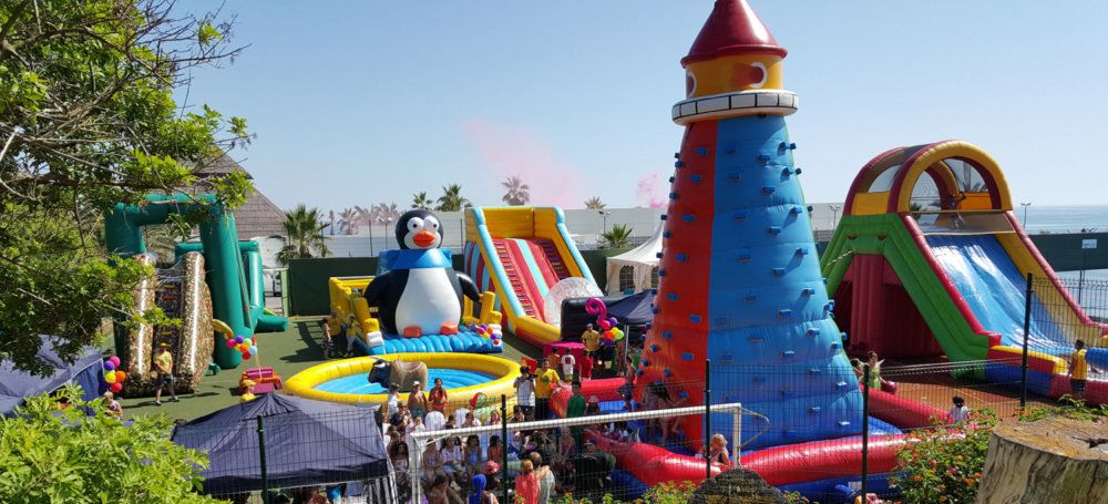 Atracciones y castillos hinchables Atracciones y castillos hinchables